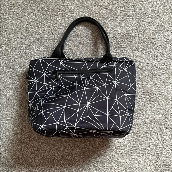Chic Black Geometric Tote Bag - Picture 10 of 13
